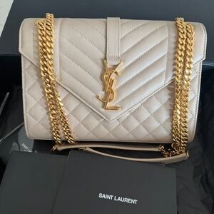 YSL Enveloppe Medium in Quilted Gran De Poudre